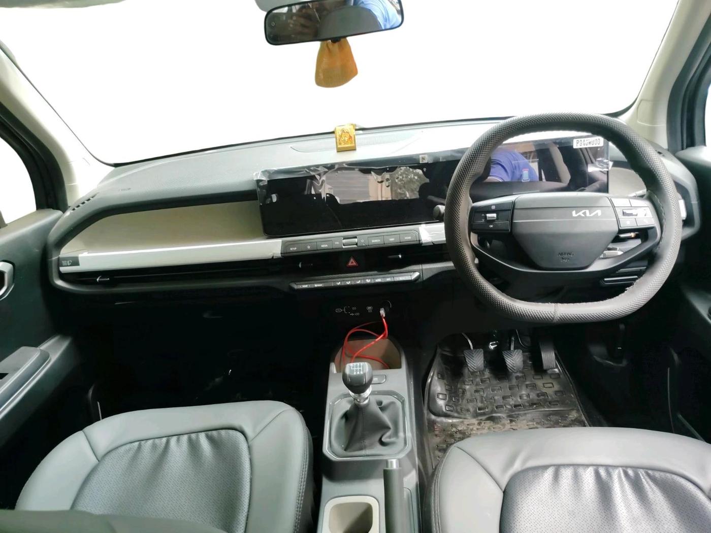 2025 KIA SYROS HTK 1.0 Turbo 6MT, Petrol, Manual, 1,746 km, interior