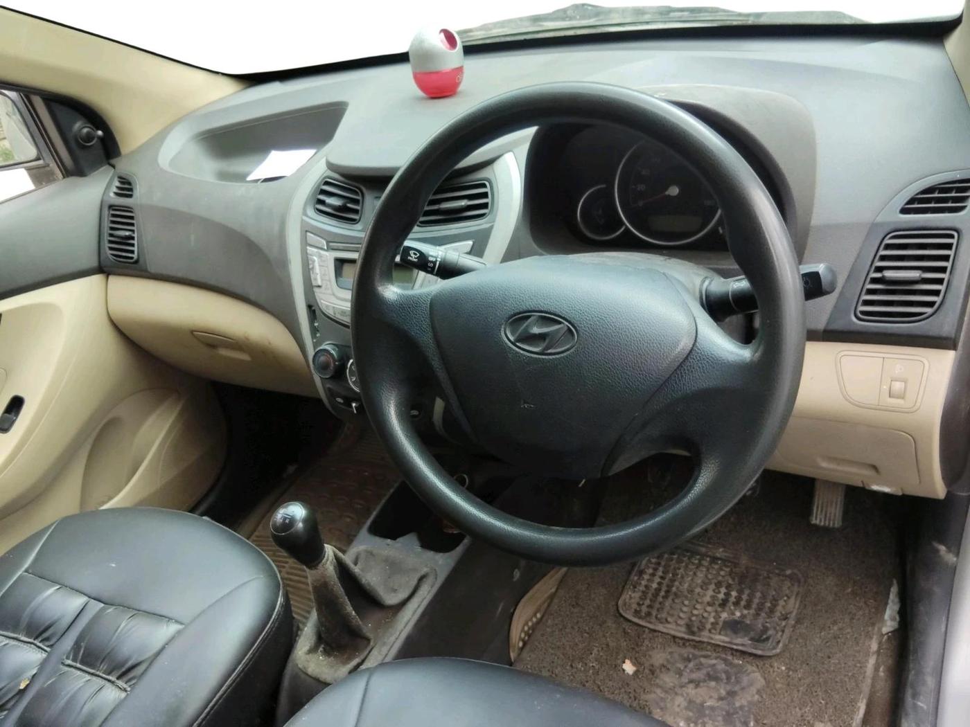2017 Hyundai Eon MAGNA +, Petrol, Manual, 65,206 km, interior