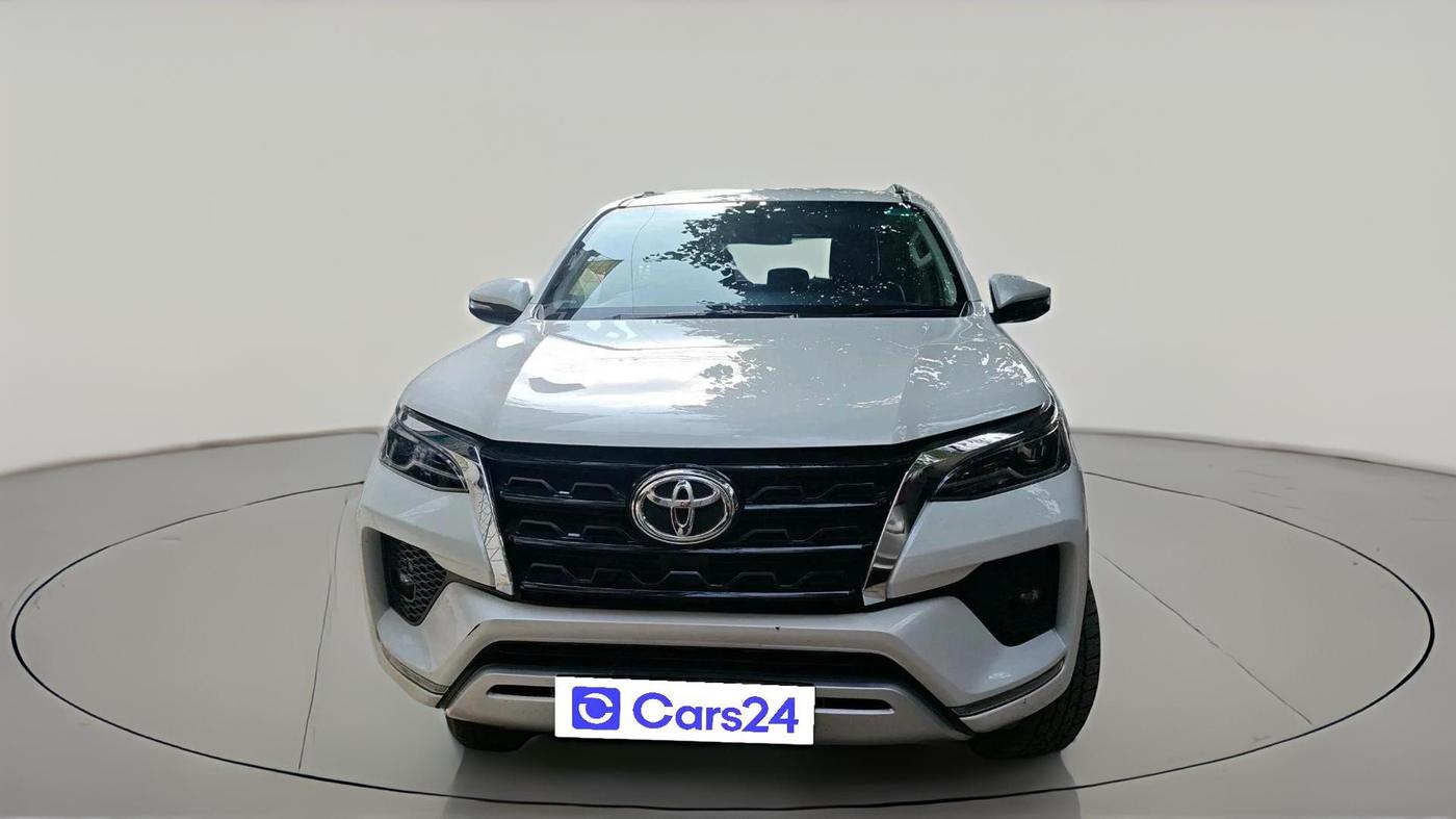 2024 Toyota Fortuner 4X2 AT 2.7 PETROL, Petrol, Automatic, 18,026 km, exterior