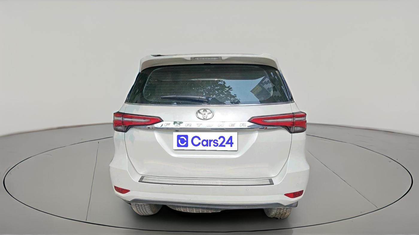 2024 Toyota Fortuner 4X2 AT 2.7 PETROL, Petrol, Automatic, 18,026 km, exterior
