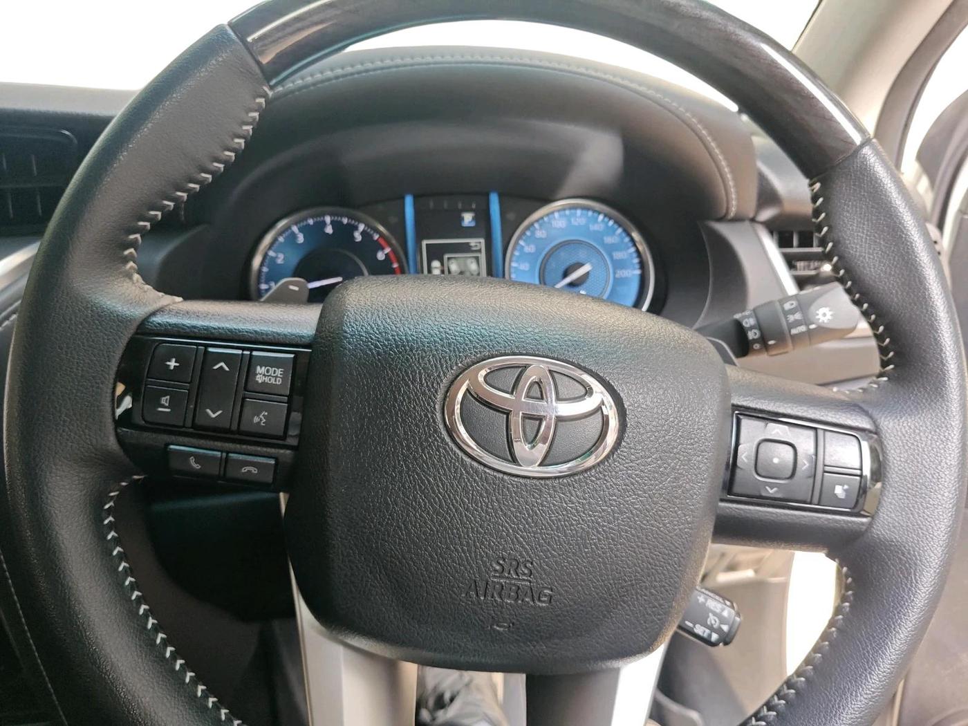2024 Toyota Fortuner 4X2 AT 2.7 PETROL, Petrol, Automatic, 18,026 km, interior