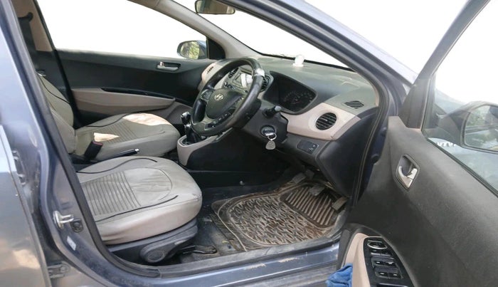 2014 Hyundai Xcent BASE 1.2, Petrol, Manual, 1,36,531 km, interior