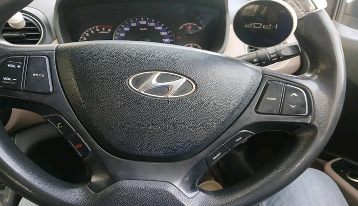 2014 Hyundai Xcent BASE 1.2, Petrol, Manual, 1,36,531 km, interior