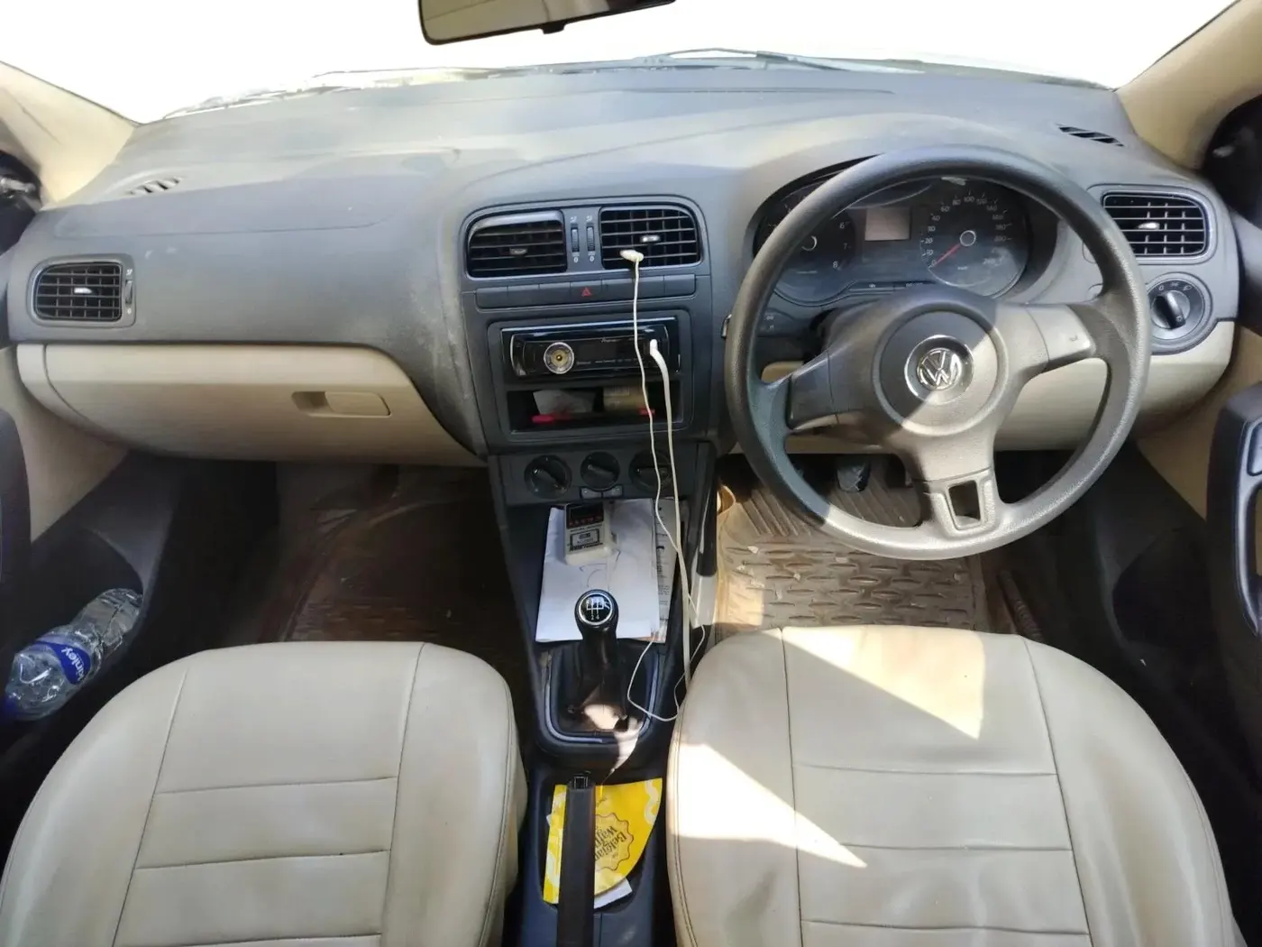 2011 Volkswagen Polo TRENDLINE 1.2L PETROL, Petrol, Manual, 40,329 km, interior