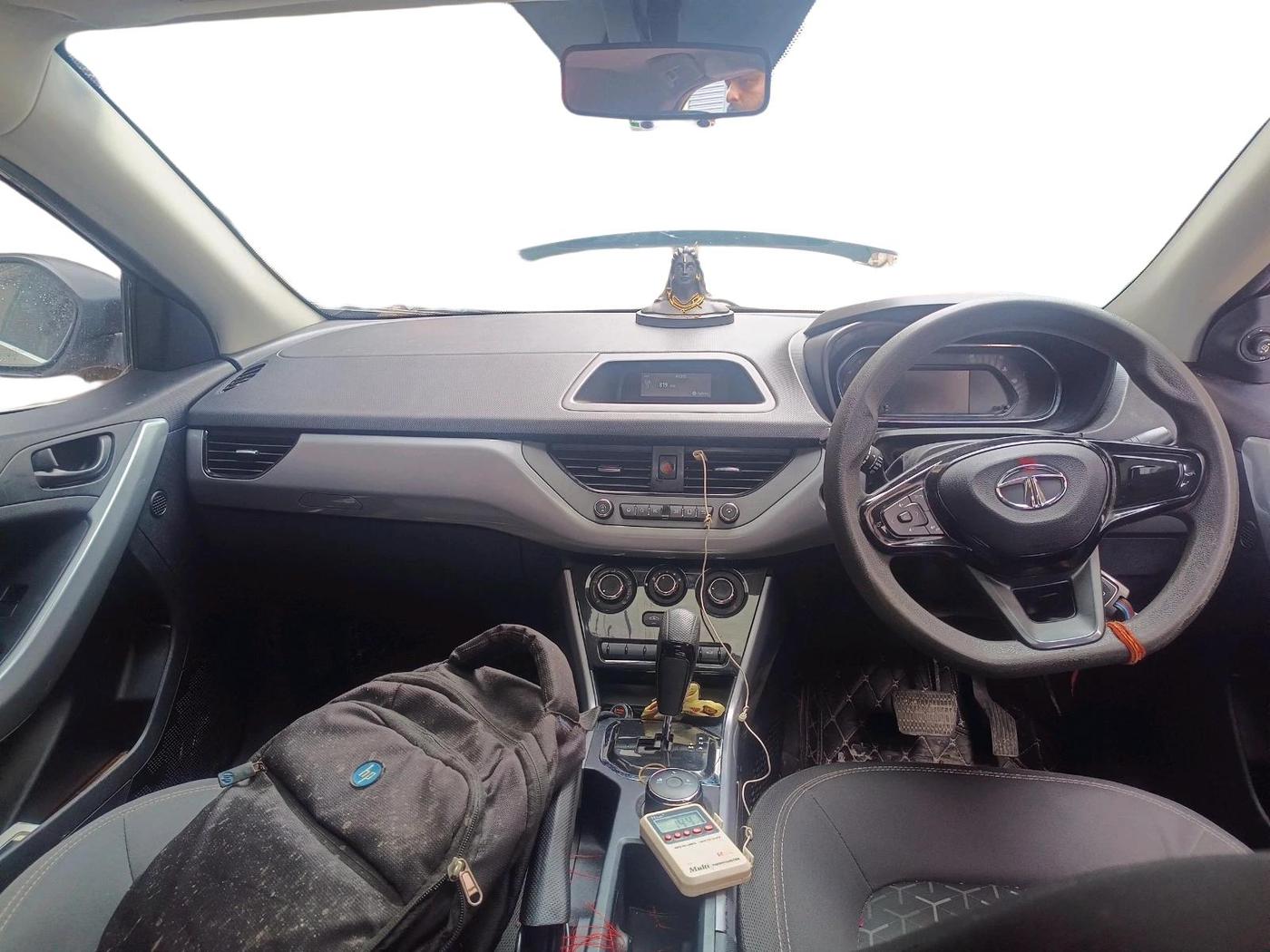 2021 Tata NEXON XMA SUNROOF PETROL, Petrol, Automatic, 50,663 km, interior