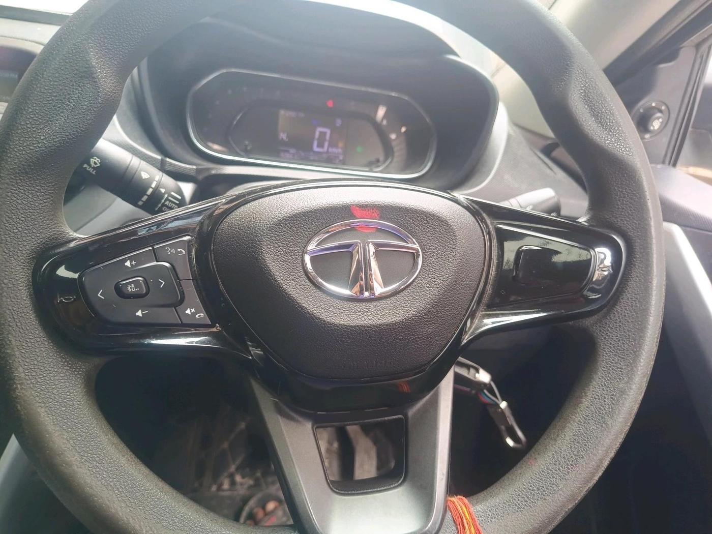 2021 Tata NEXON XMA SUNROOF PETROL, Petrol, Automatic, 50,663 km, interior