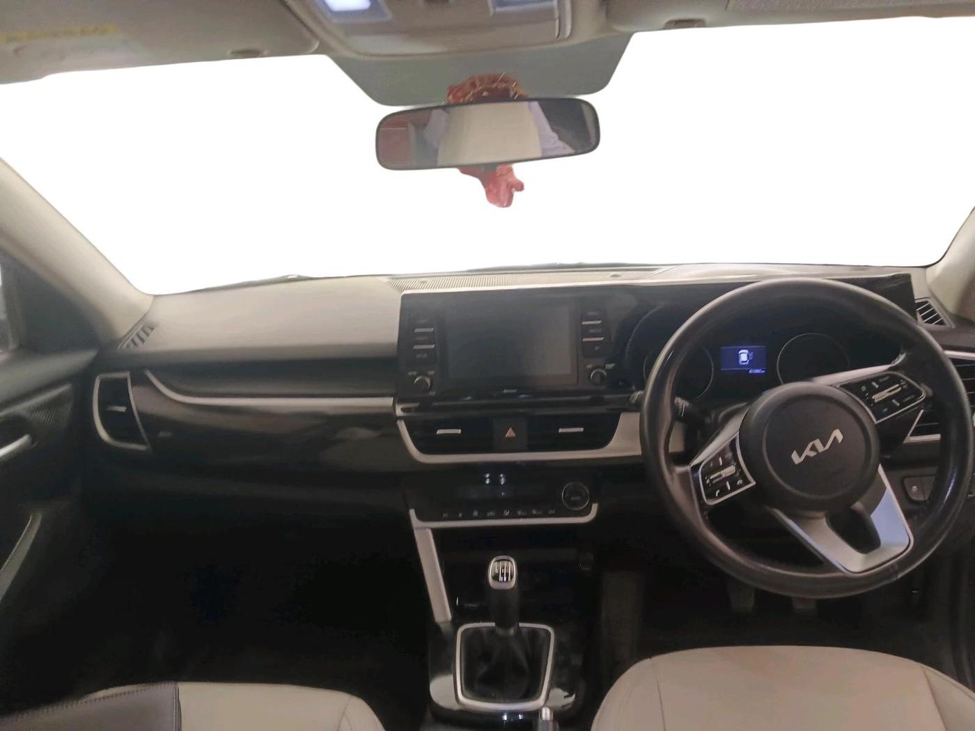 2022 KIA SELTOS HTK PLUS 1.5 IMT, Petrol, Manual, 61,382 km, interior