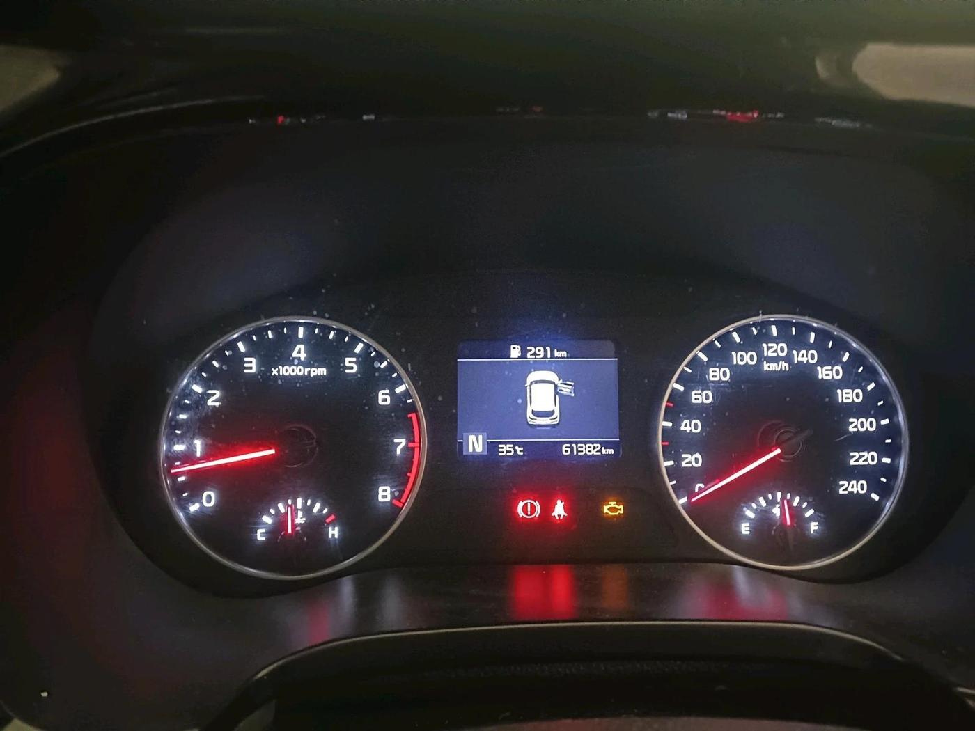 2022 KIA SELTOS HTK PLUS 1.5 IMT, Petrol, Manual, 61,382 km, interior