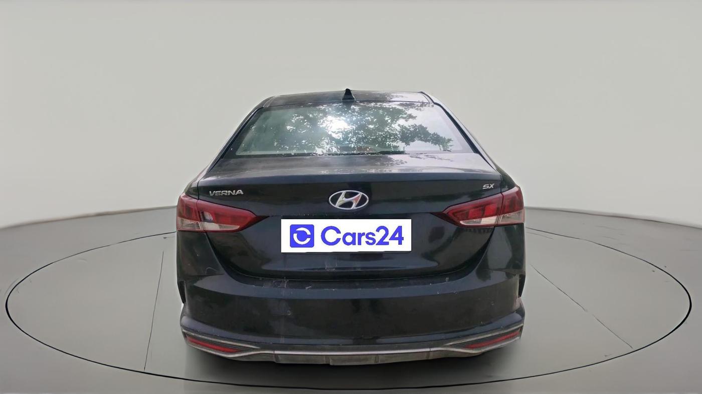 2022 Hyundai Verna SX 1.5 CRDI, Diesel, Manual, 1,62,553 km, exterior