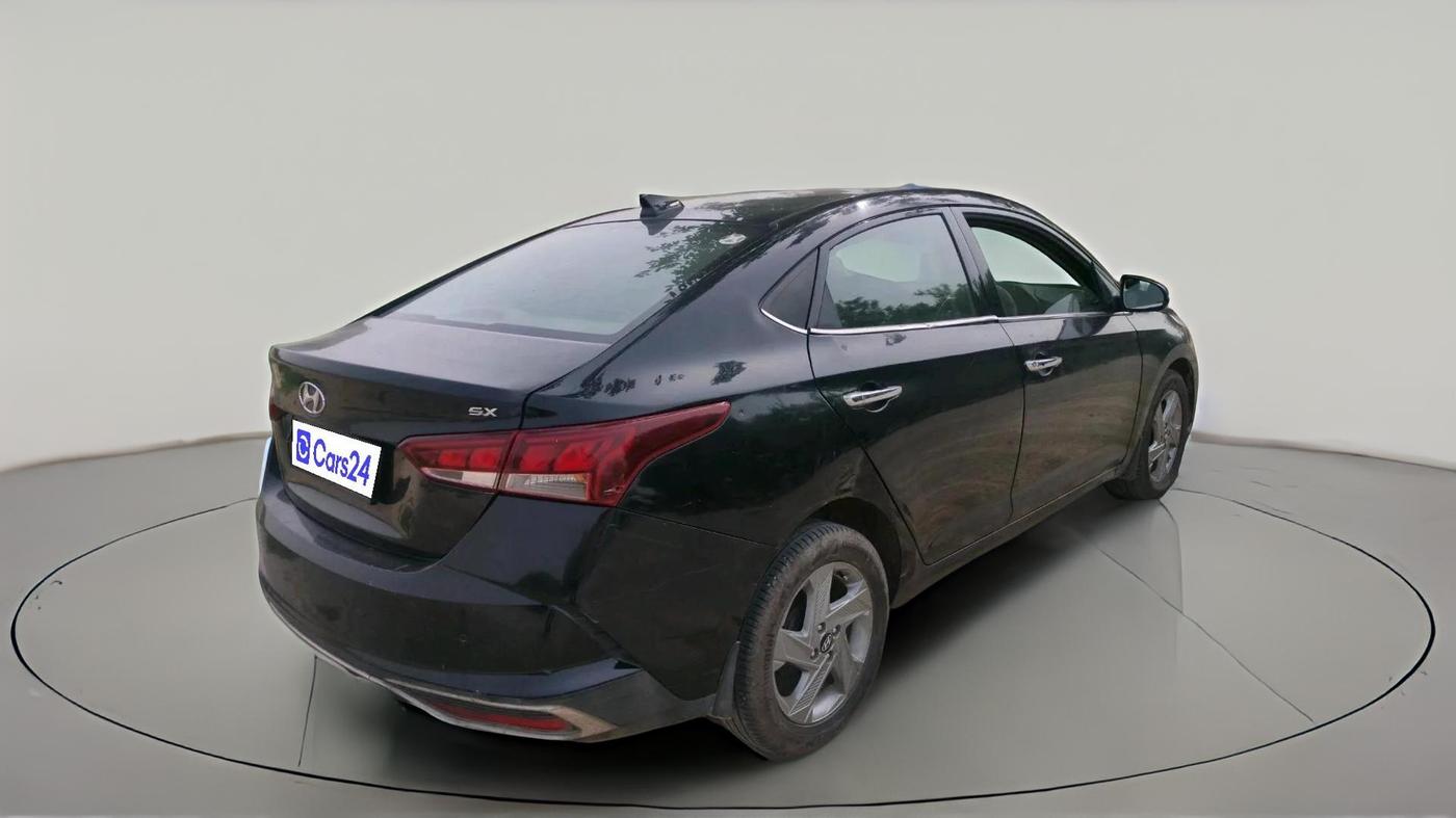 2022 Hyundai Verna SX 1.5 CRDI, Diesel, Manual, 1,62,553 km, exterior