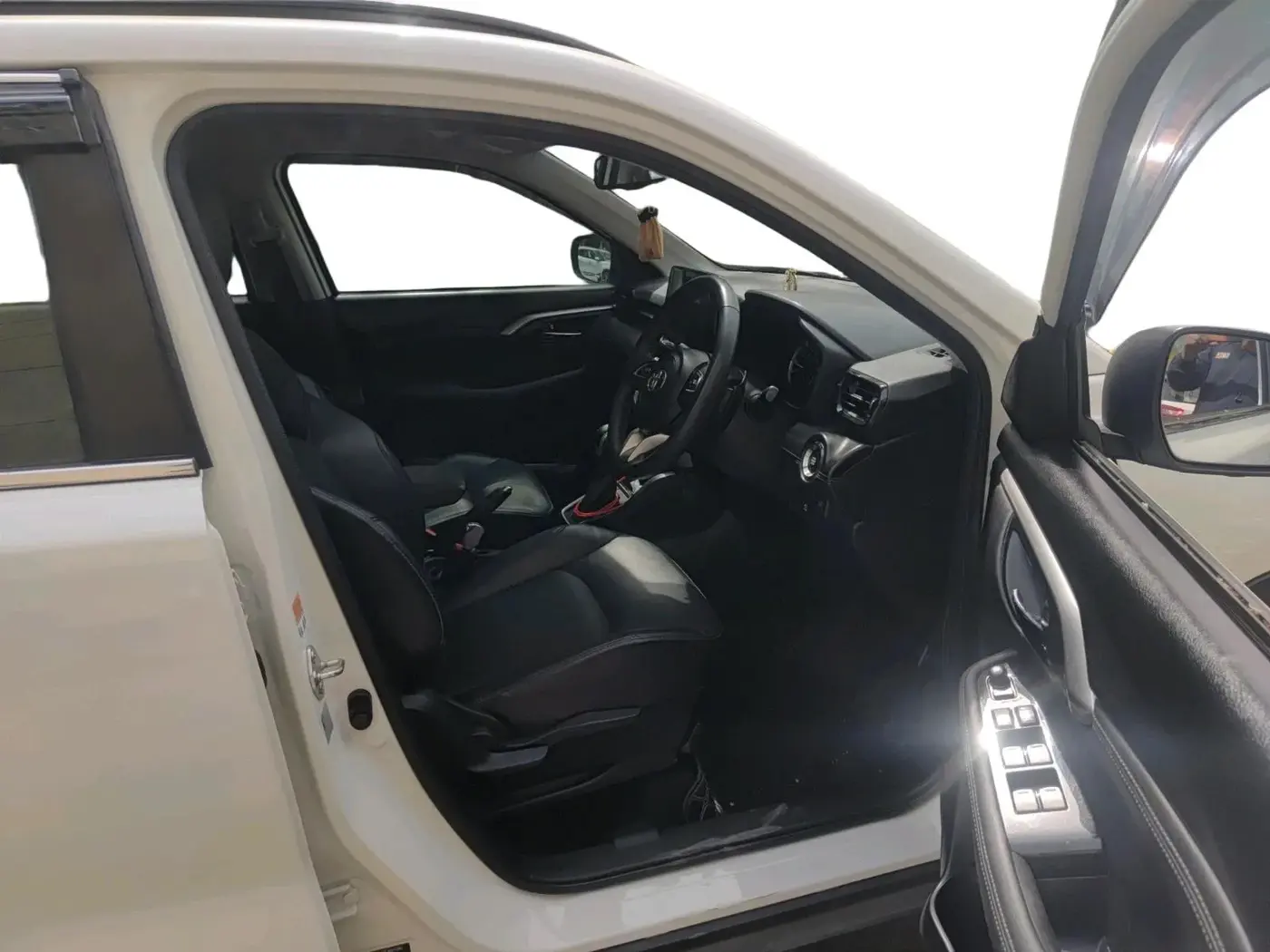 2022 Toyota URBAN CRUISER HYRYDER V AT NEO DRIVE, Petrol, Automatic, 56,279 km, interior