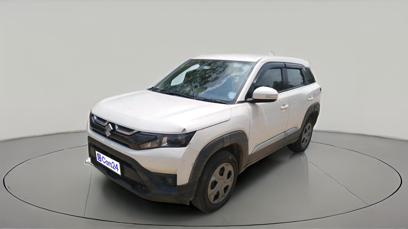 2025 Maruti BREZZA LXI S- CNG, CNG, Manual, 33,404 km, exterior