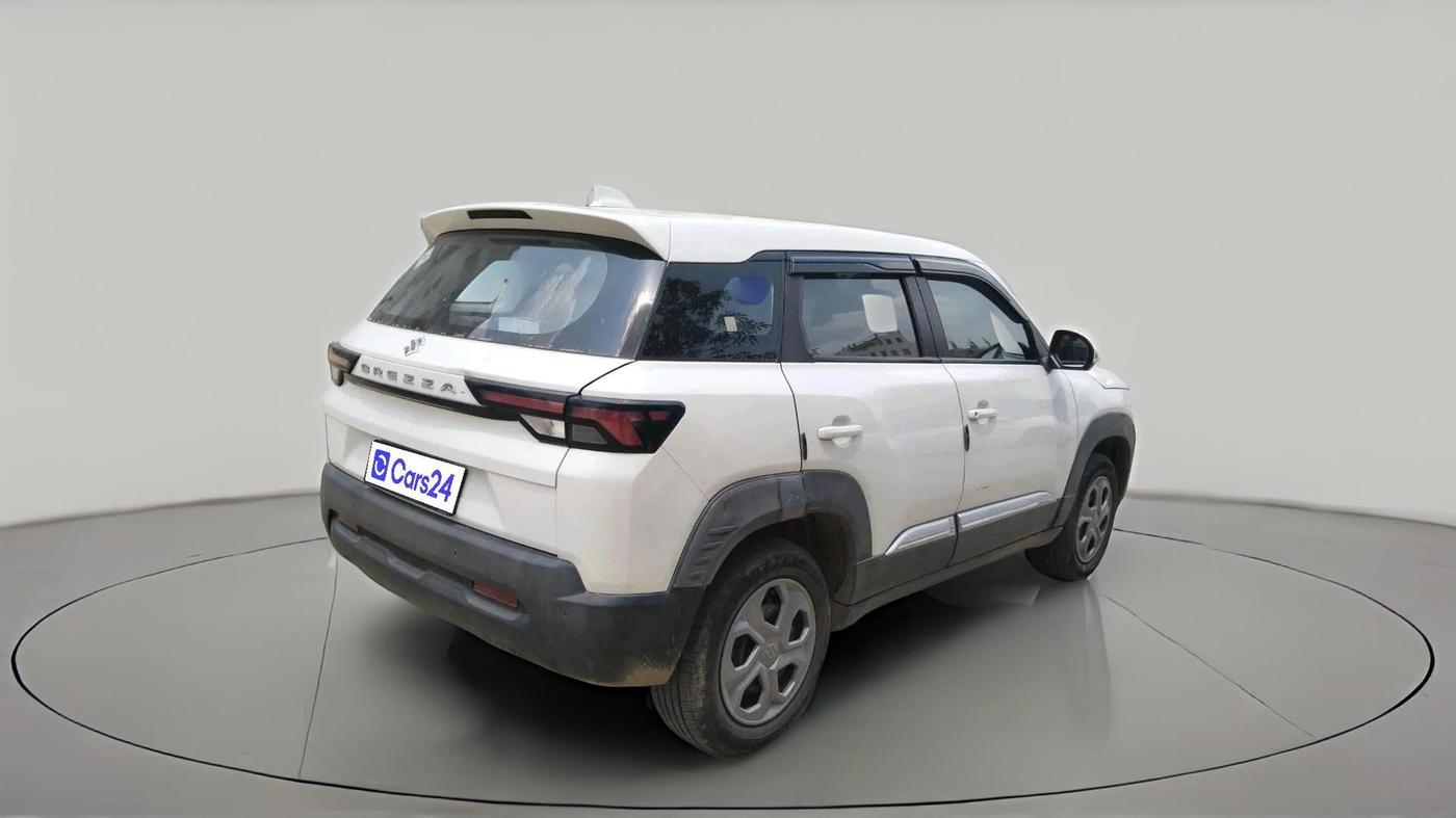 2025 Maruti BREZZA LXI S- CNG, CNG, Manual, 33,404 km, exterior