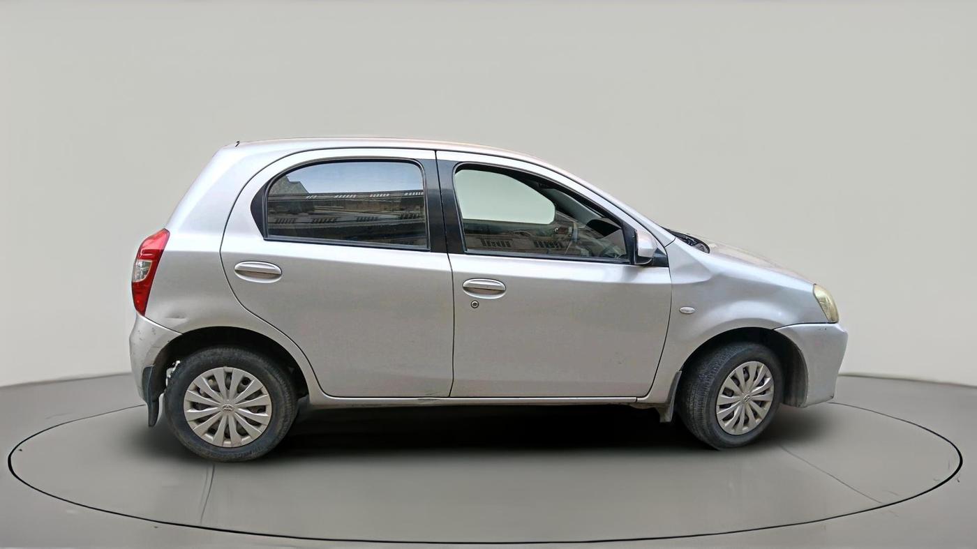 2013 Toyota Etios Liva G, Petrol, Manual, 44,726 km, exterior