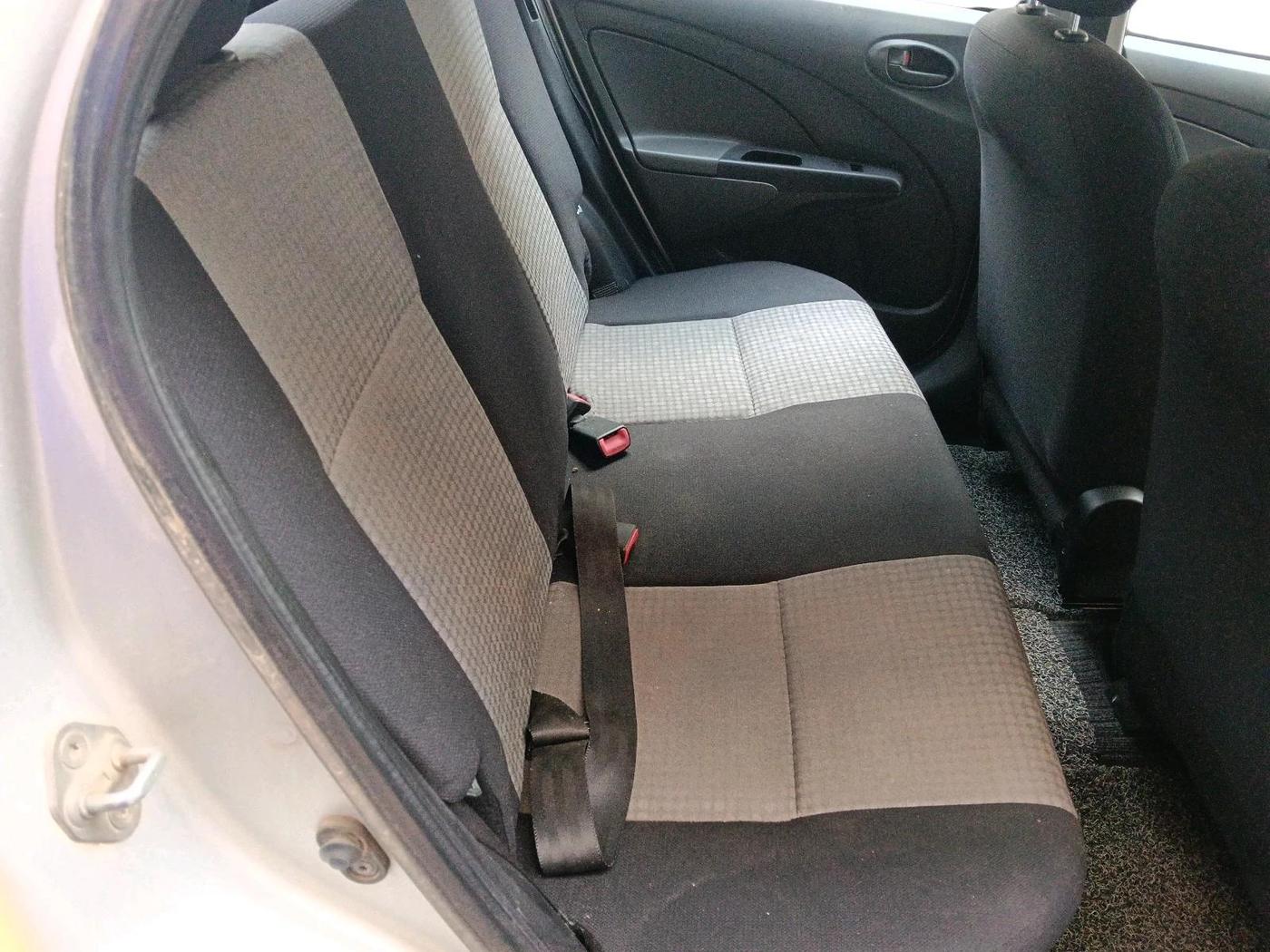 2013 Toyota Etios Liva G, Petrol, Manual, 44,726 km, interior