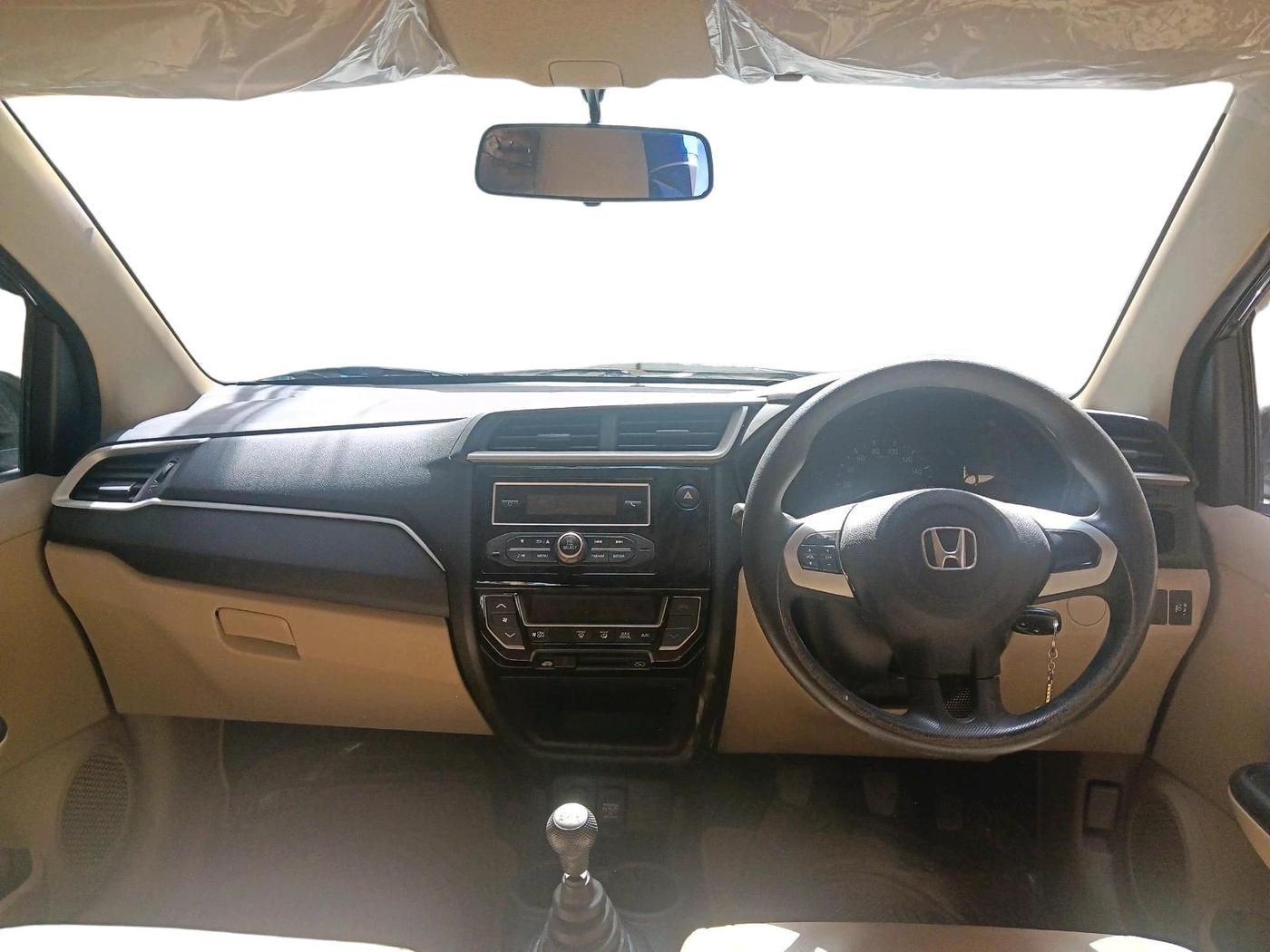 2017 Honda Amaze 1.2L I-VTEC S, Petrol, Manual, 53,290 km, interior