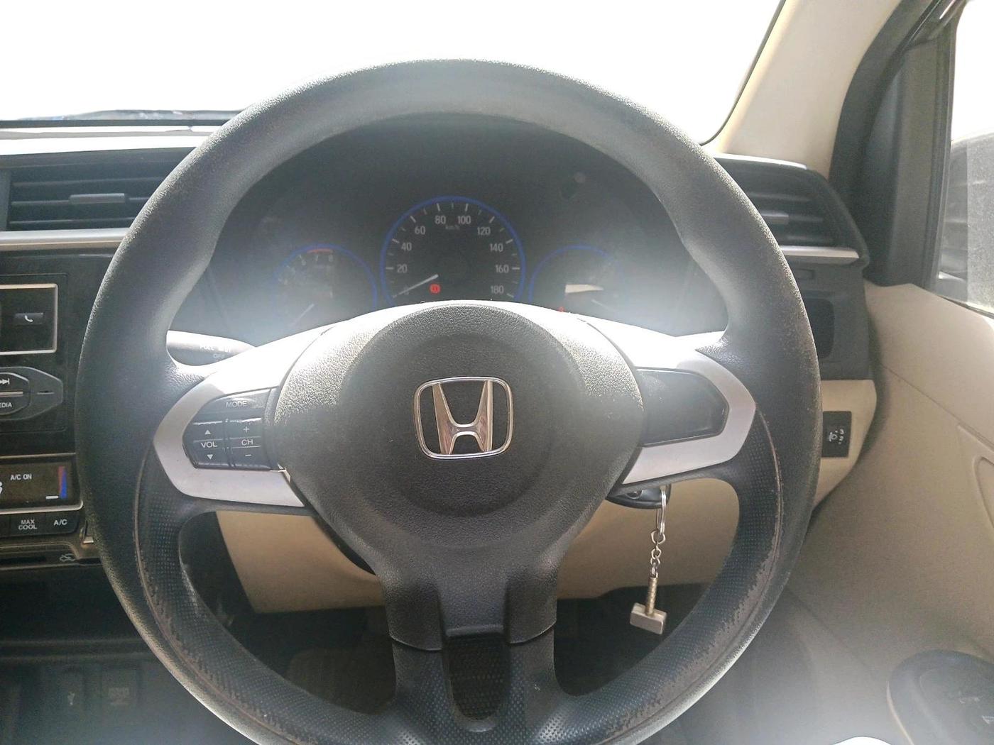 2017 Honda Amaze 1.2L I-VTEC S, Petrol, Manual, 53,290 km, interior