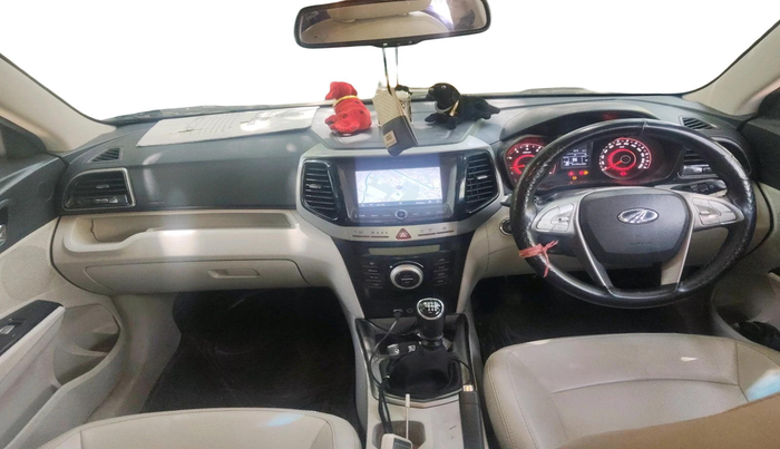 2021 Mahindra XUV300 W8 (O) 1.2 PETROL, Petrol, Manual, 34,145 km, interior