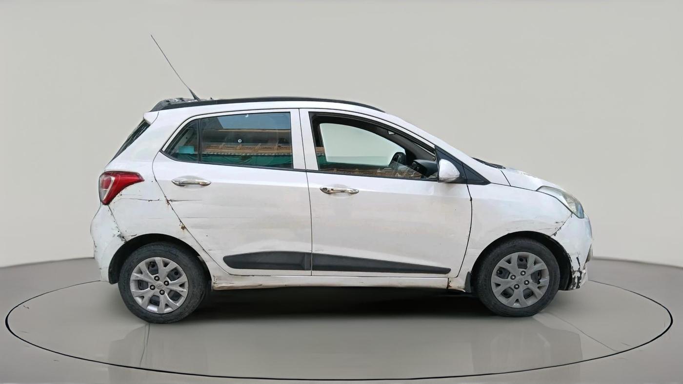 2013 Hyundai Grand i10 SPORTZ 1.2 KAPPA VTVT, Petrol, Manual, 1,72,188 km, exterior