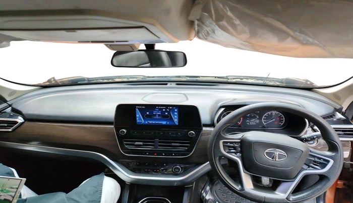 2019 Tata Harrier XT 2.0L KRYOTEC, Diesel, Manual, 1,01,032 km, interior