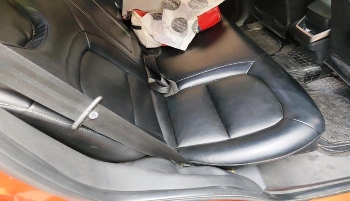 2019 Tata Harrier XT 2.0L KRYOTEC, Diesel, Manual, 1,01,032 km, interior
