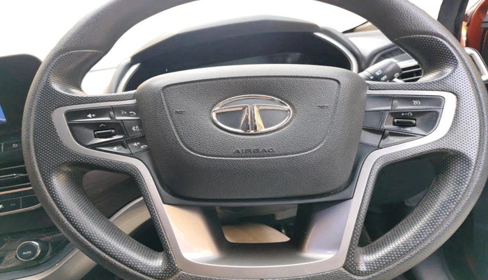 2019 Tata Harrier XT 2.0L KRYOTEC, Diesel, Manual, 1,01,032 km, interior