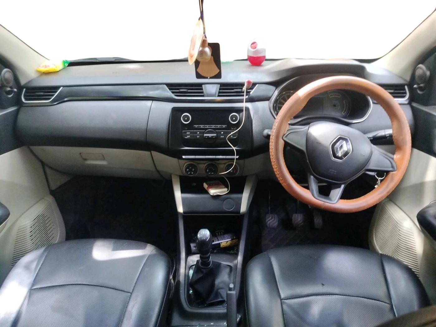 2019 Renault TRIBER RXL MT, CNG, Manual, 66,354 km, interior