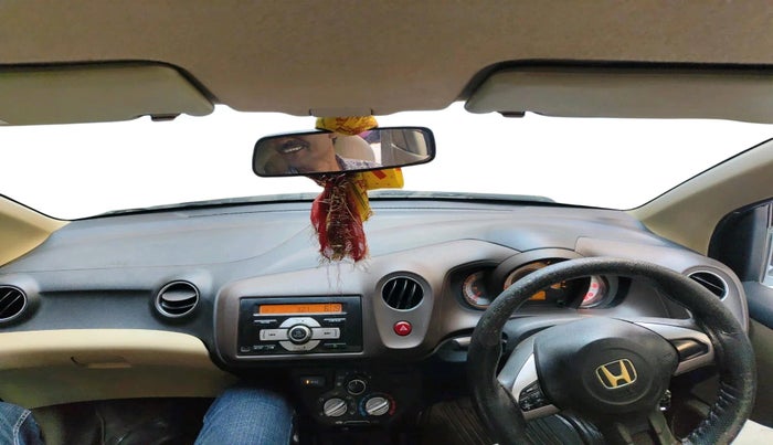 2013 Honda Brio V MT, Petrol, Manual, 78,141 km, interior
