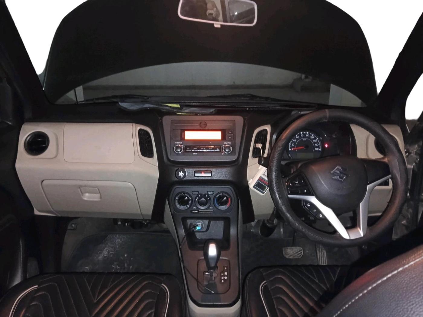 2019 Maruti New Wagon-R VXI (O) 1.2 AMT, Petrol, Automatic, 30,300 km, interior