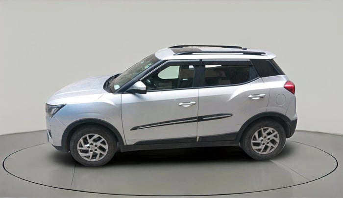 2022 Mahindra XUV300 W8 1.5 DIESEL, Diesel, Manual, 80,175 km, exterior
