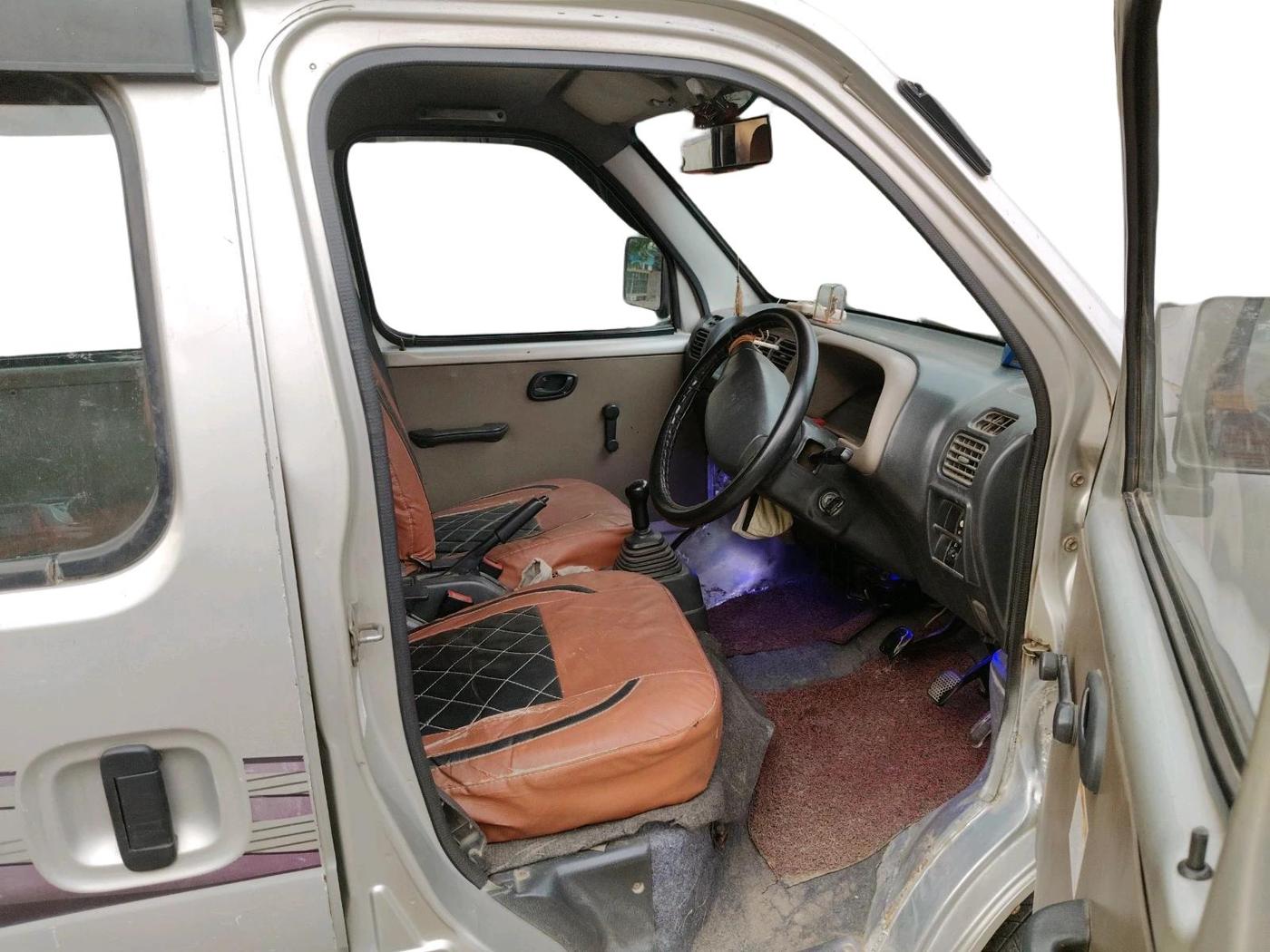 2013 Maruti Eeco 5 STR WITH A/C+HTR CNG, CNG, Manual, 3,68,414 km, interior