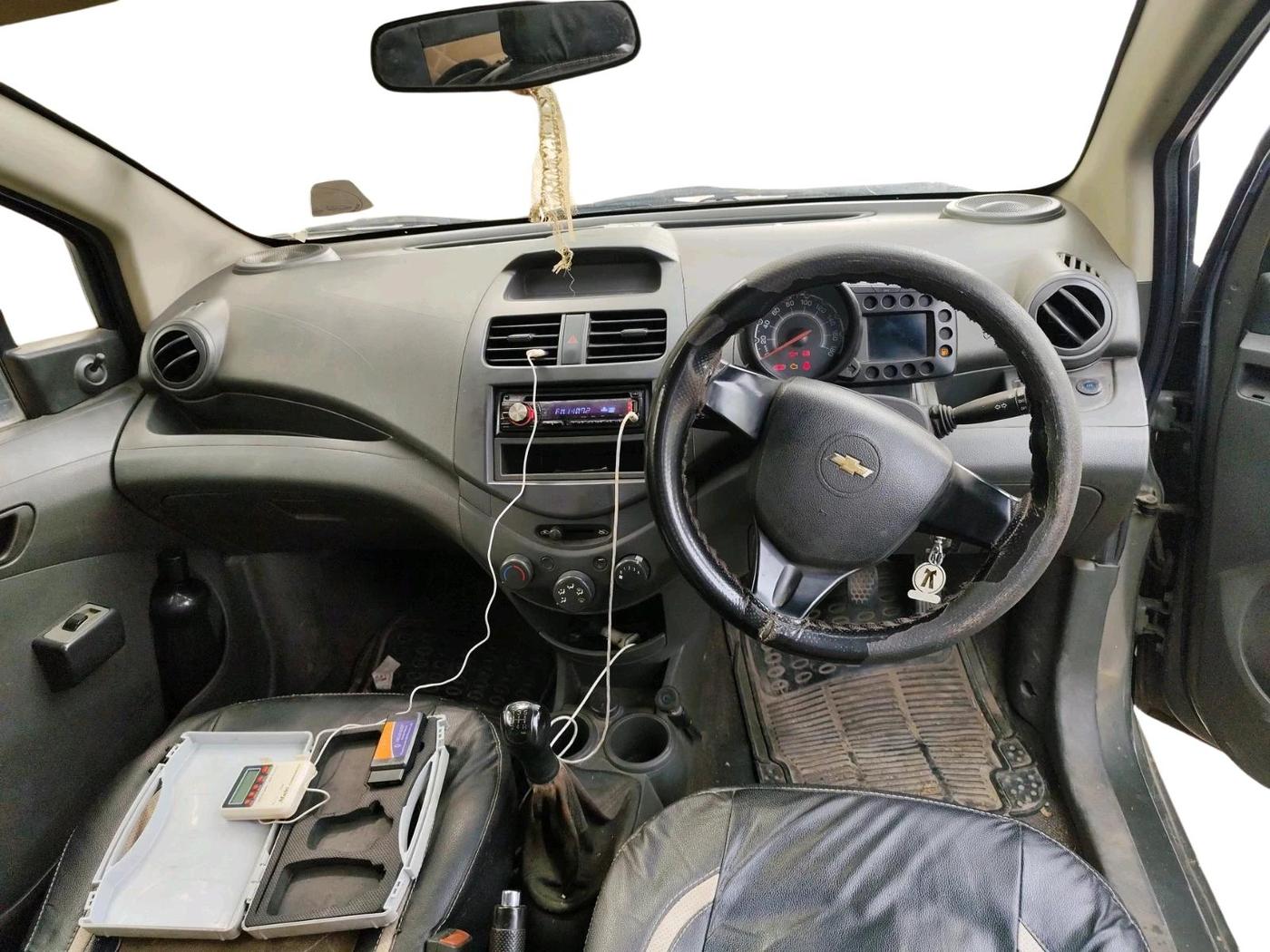 2014 Chevrolet Beat PS PETROL, CNG, Manual, 80,000 km, interior