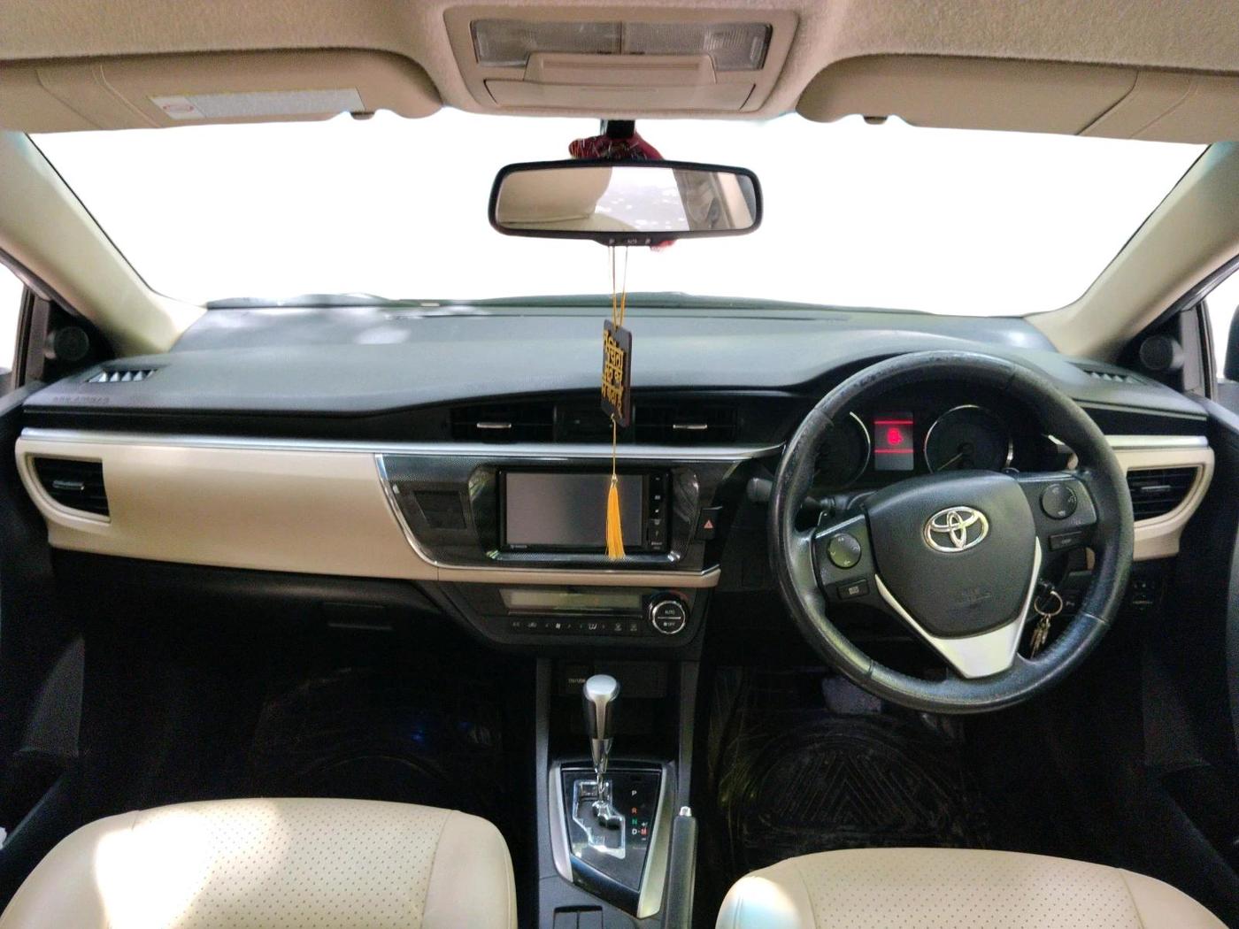 2014 Toyota Corolla Altis G CVT PETROL, Petrol, Automatic, 62,948 km, interior