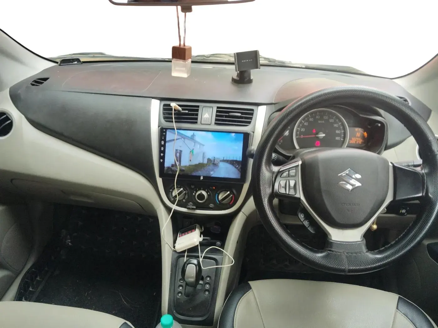 2017 Maruti Celerio ZXI AMT, CNG, Automatic, 70,244 km, interior