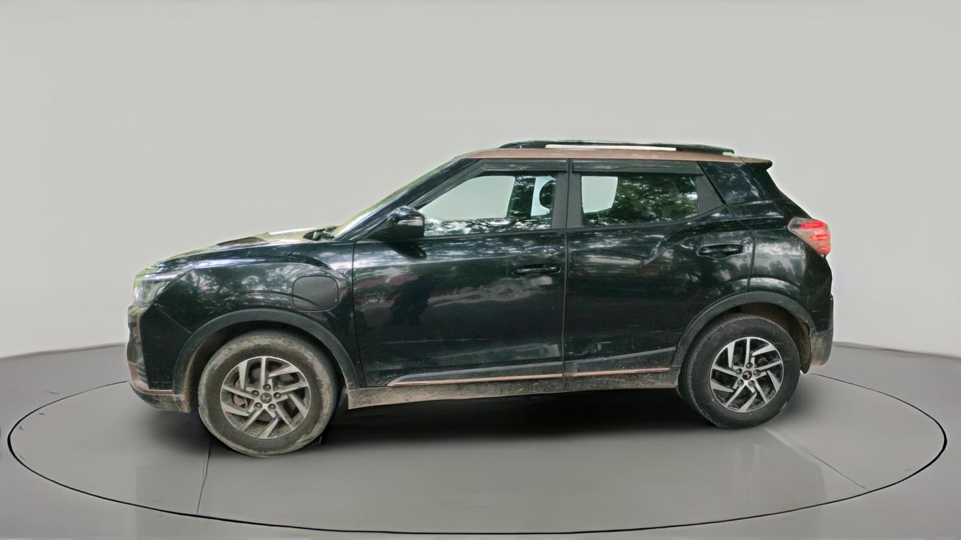 2023 Mahindra XUV400 EL 7.2 KW, Electric, Automatic, 97,097 km, exterior