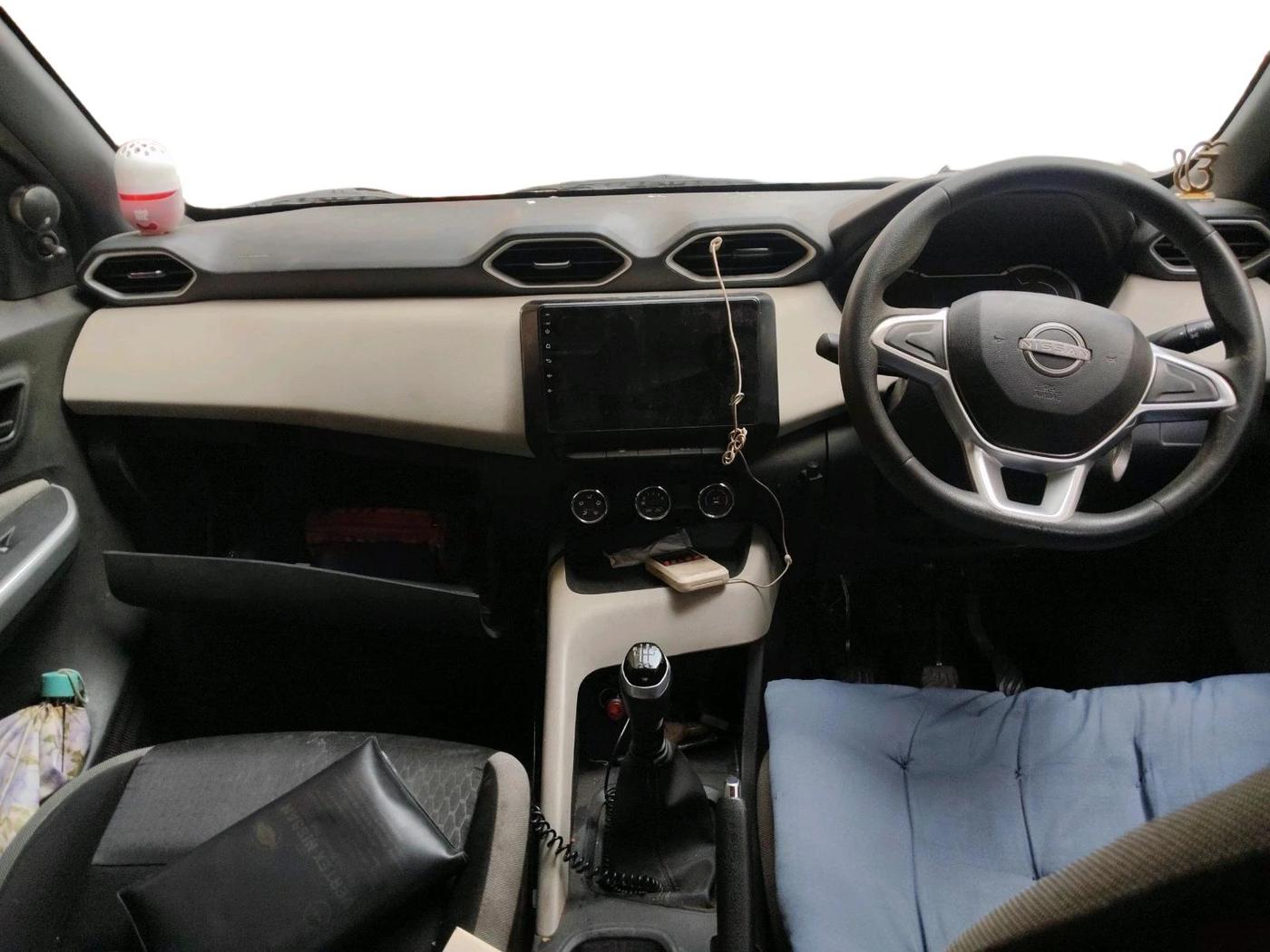 2022 Nissan MAGNITE XE, Petrol, Manual, 45,373 km, interior