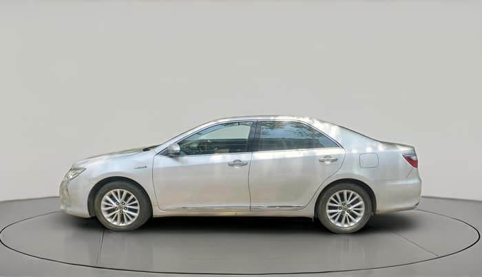 2016 Toyota Camry HYBRID, Hybrid, Automatic, 1,71,907 km, exterior