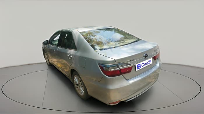 2016 Toyota Camry HYBRID, Hybrid, Automatic, 1,71,907 km, exterior