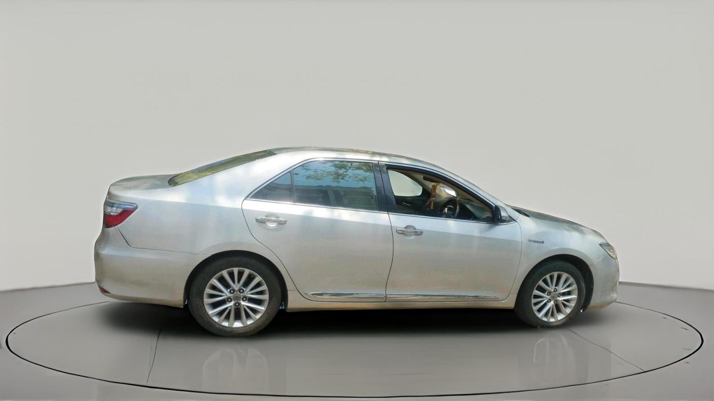 2016 Toyota Camry HYBRID, Hybrid, Automatic, 1,71,907 km, exterior