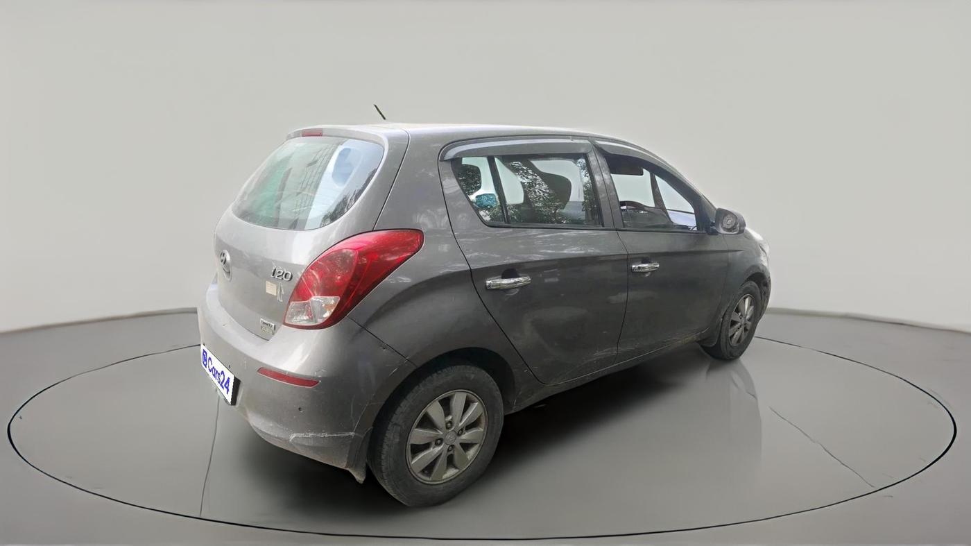 2013 Hyundai i20 SPORTZ 1.2, CNG, Manual, 1,28,335 km, exterior