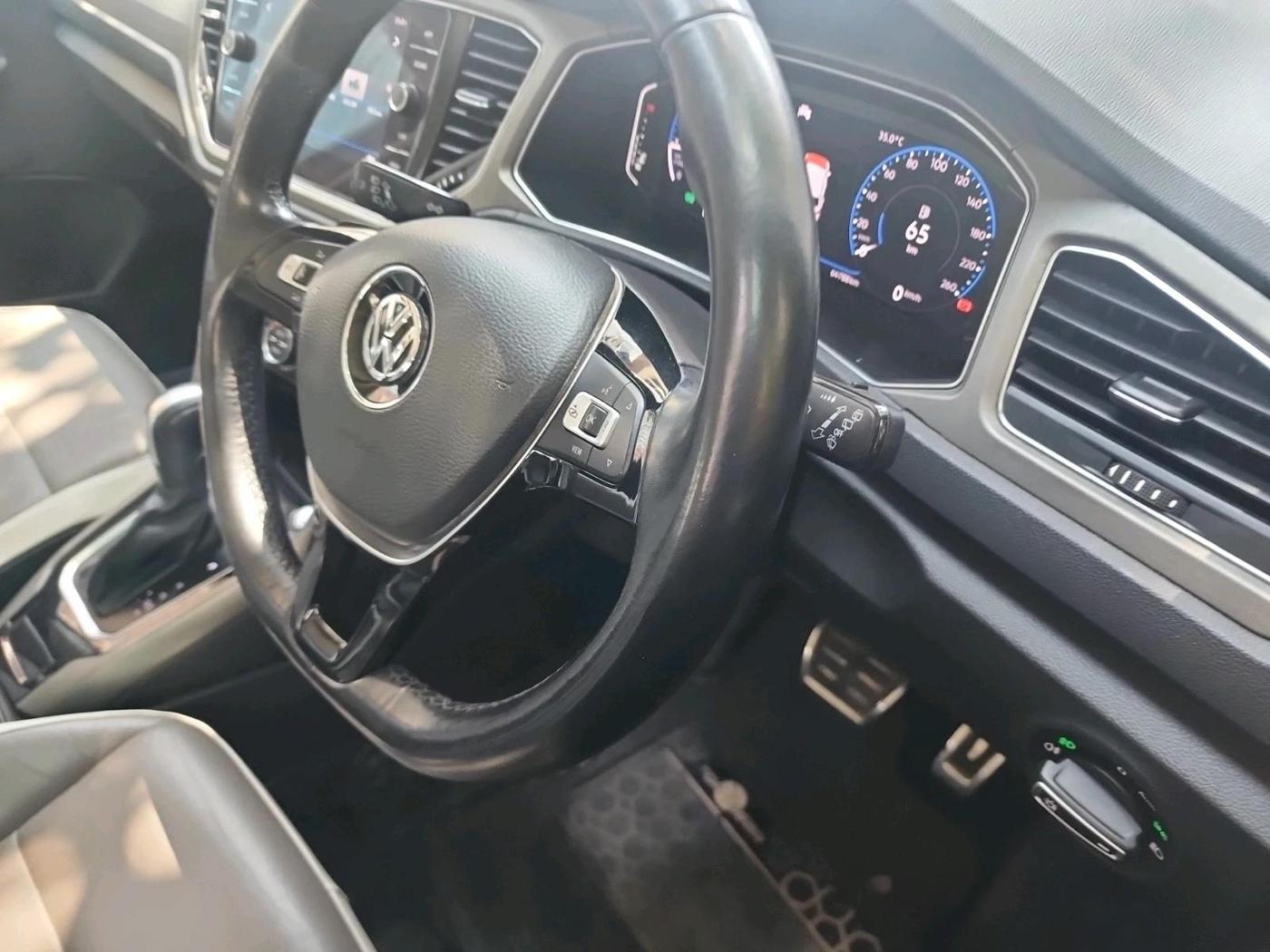2019 Volkswagen T-ROC 1.5 TSI AT, Petrol, Automatic, 64,788 km, interior