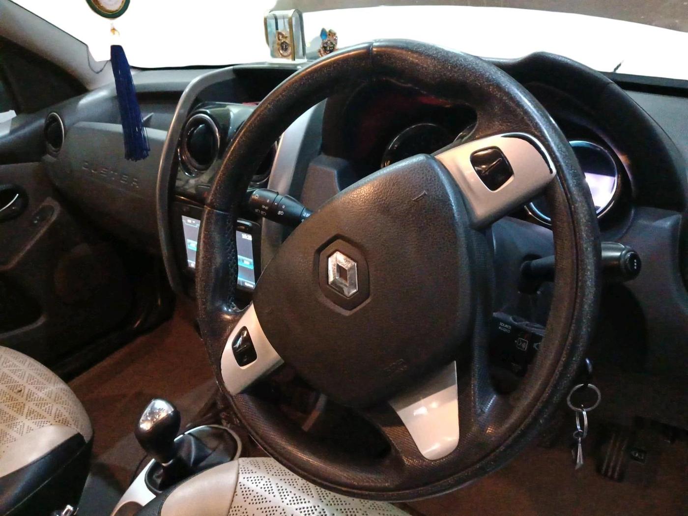 2016 Renault Duster 110 PS RXZ 4X2 AMT DIESEL, Diesel, Automatic, 99,124 km, interior