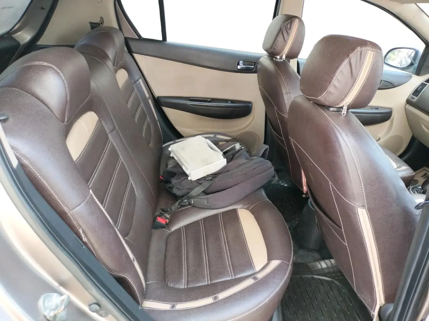 2012 Hyundai i20 MAGNA 1.2, Petrol, Manual, 73,506 km, interior