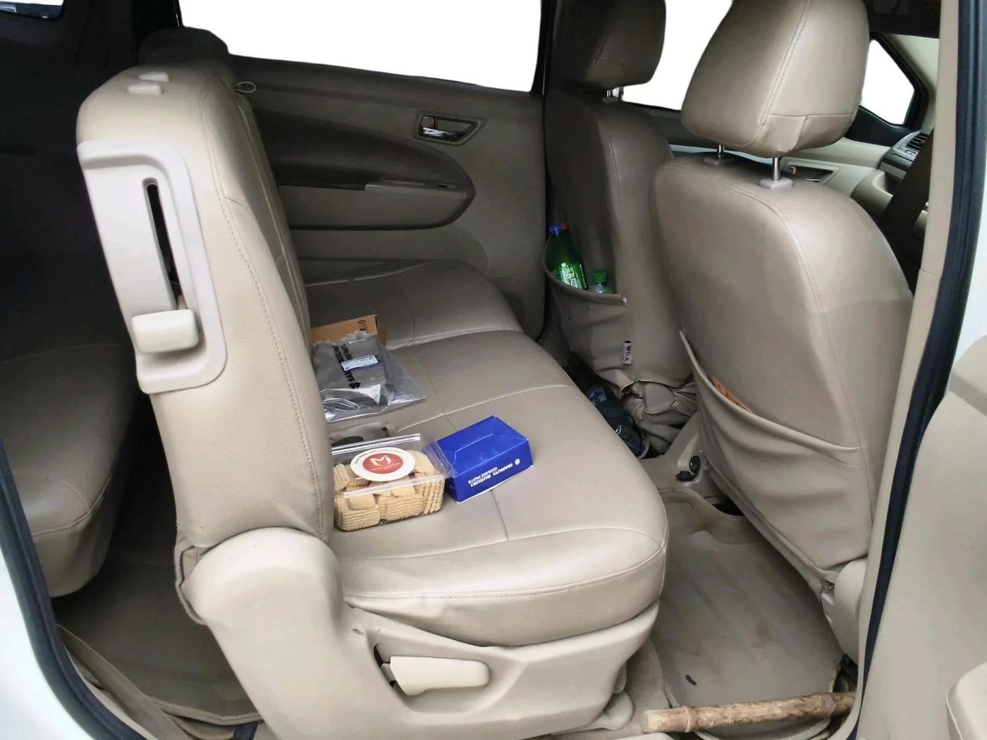 2017 Maruti Ertiga VXI CNG, CNG, Manual, 1,37,510 km, interior