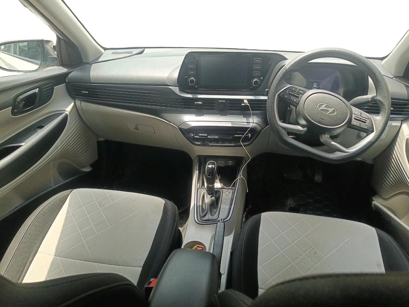 2023 Hyundai NEW I20 SPORTZ 1.2 IVT, Petrol, Automatic, 30,459 km, interior
