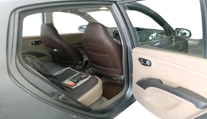 2011 Hyundai i10 MAGNA 1.1, Petrol, Manual, 53,120 km, interior