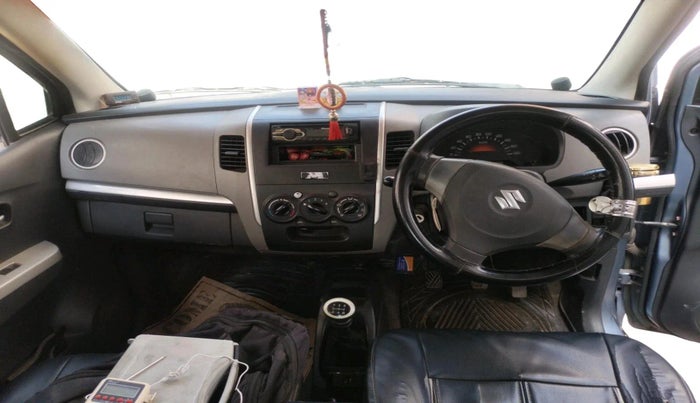 2011 Maruti Wagon R 1.0 LXI CNG, CNG, Manual, 1,17,893 km, interior