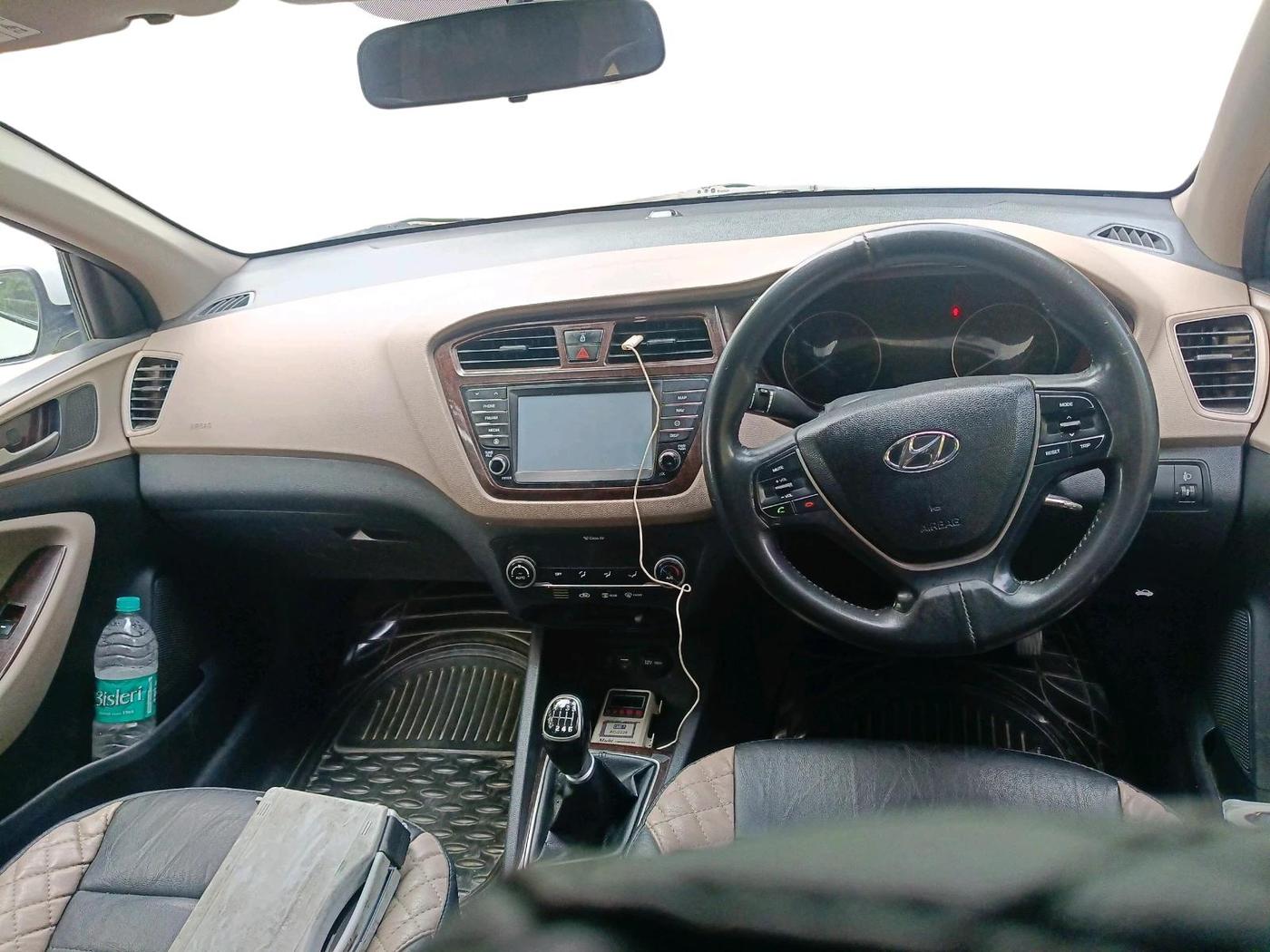 2017 Hyundai Elite i20 ASTA 1.4 CRDI, Diesel, Manual, 1,13,636 km, interior