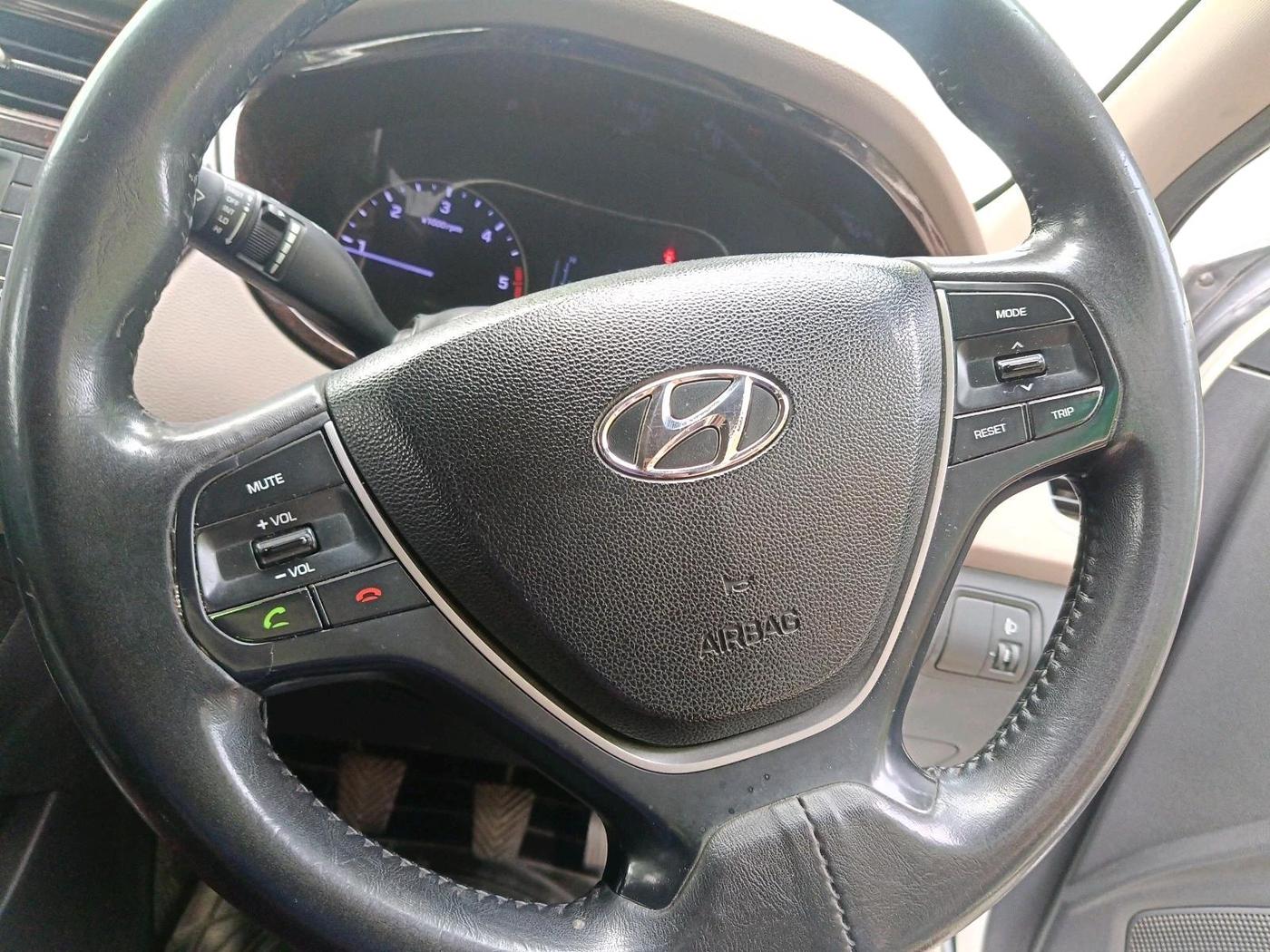 2017 Hyundai Elite i20 ASTA 1.4 CRDI, Diesel, Manual, 1,13,636 km, interior