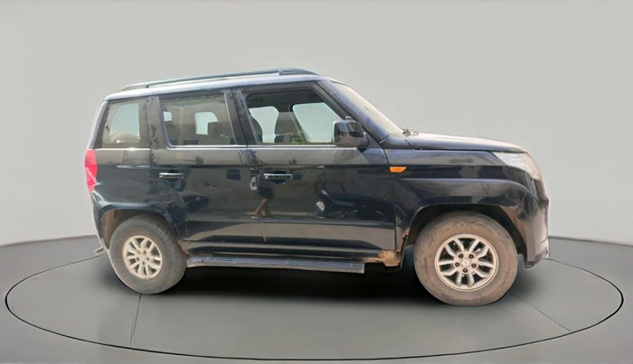 2016 Mahindra TUV300 T8 AMT, Diesel, Automatic, 1,07,122 km, exterior